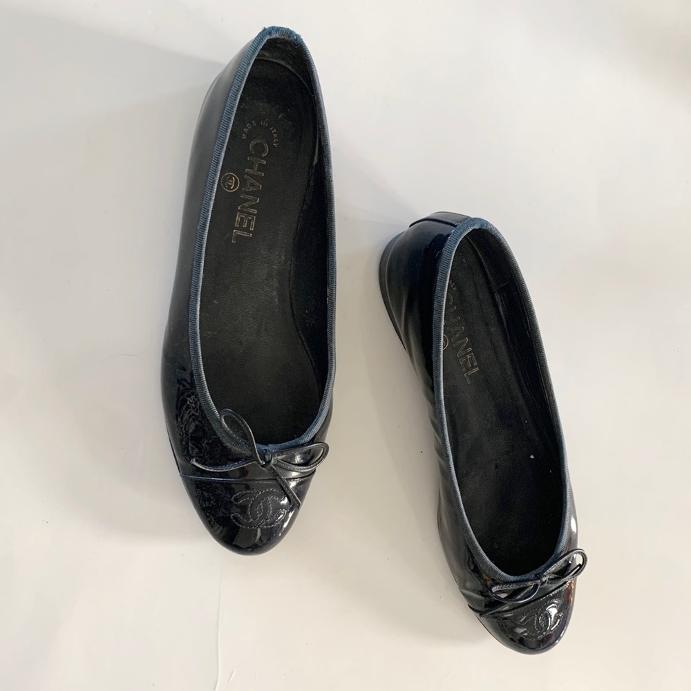 Chanel black patent flats CC ballet size 39 womens